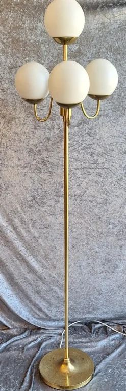 Best Pamono Vintage Floor Lamp with Brass Frame and Four White Opaque Spherical Glass Shades, 1970s