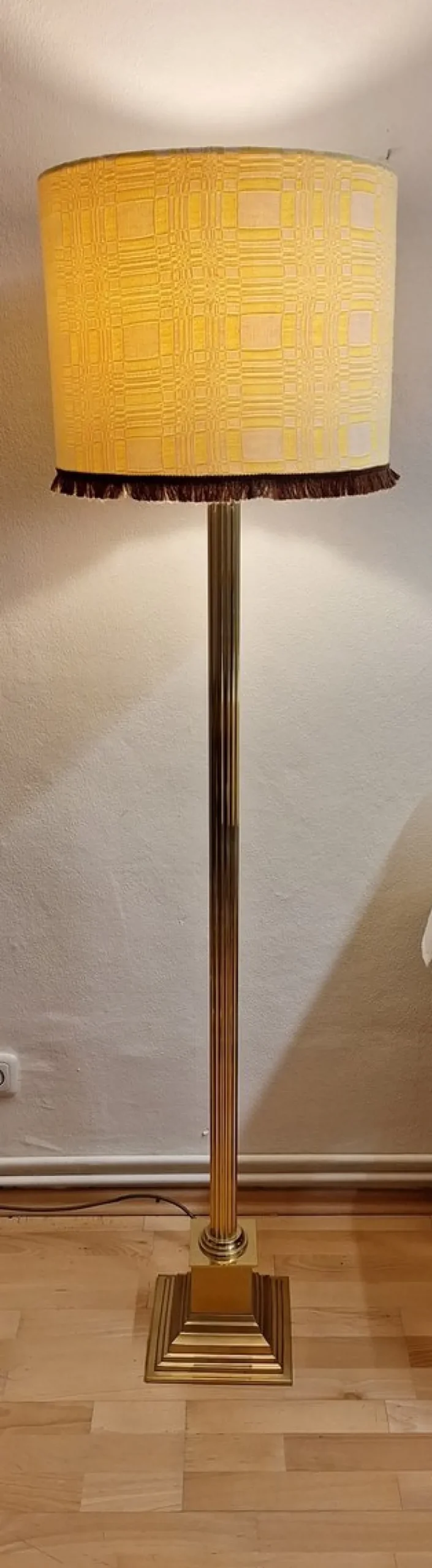 Outlet Pamono Vintage Floor Lamp with Brass Base and Handmade Fabric Shade from Lamplove, 1970s