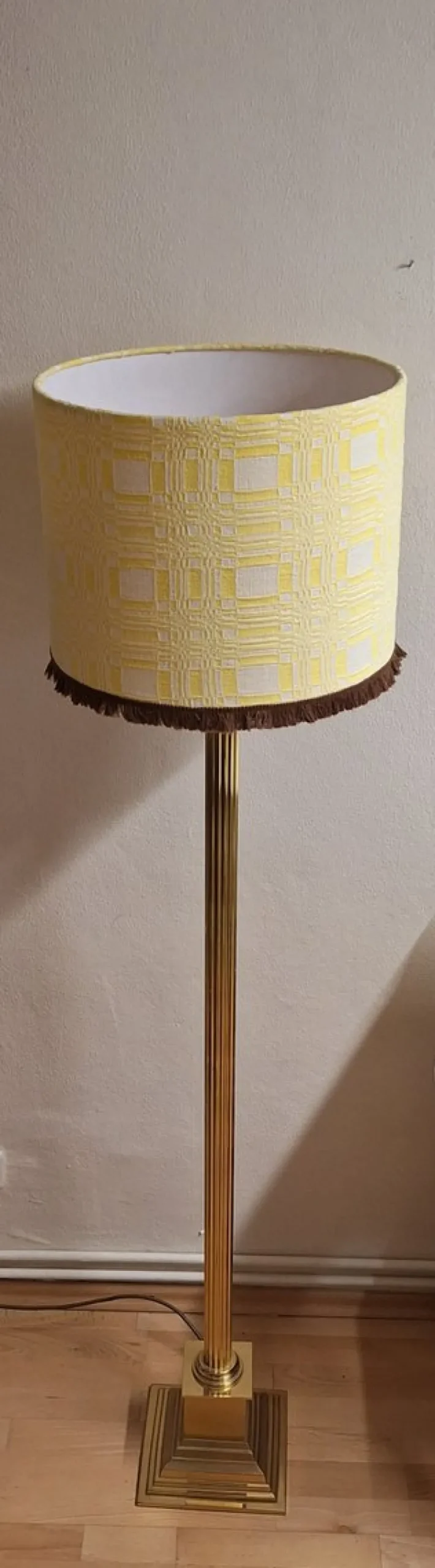 Outlet Pamono Vintage Floor Lamp with Brass Base and Handmade Fabric Shade from Lamplove, 1970s