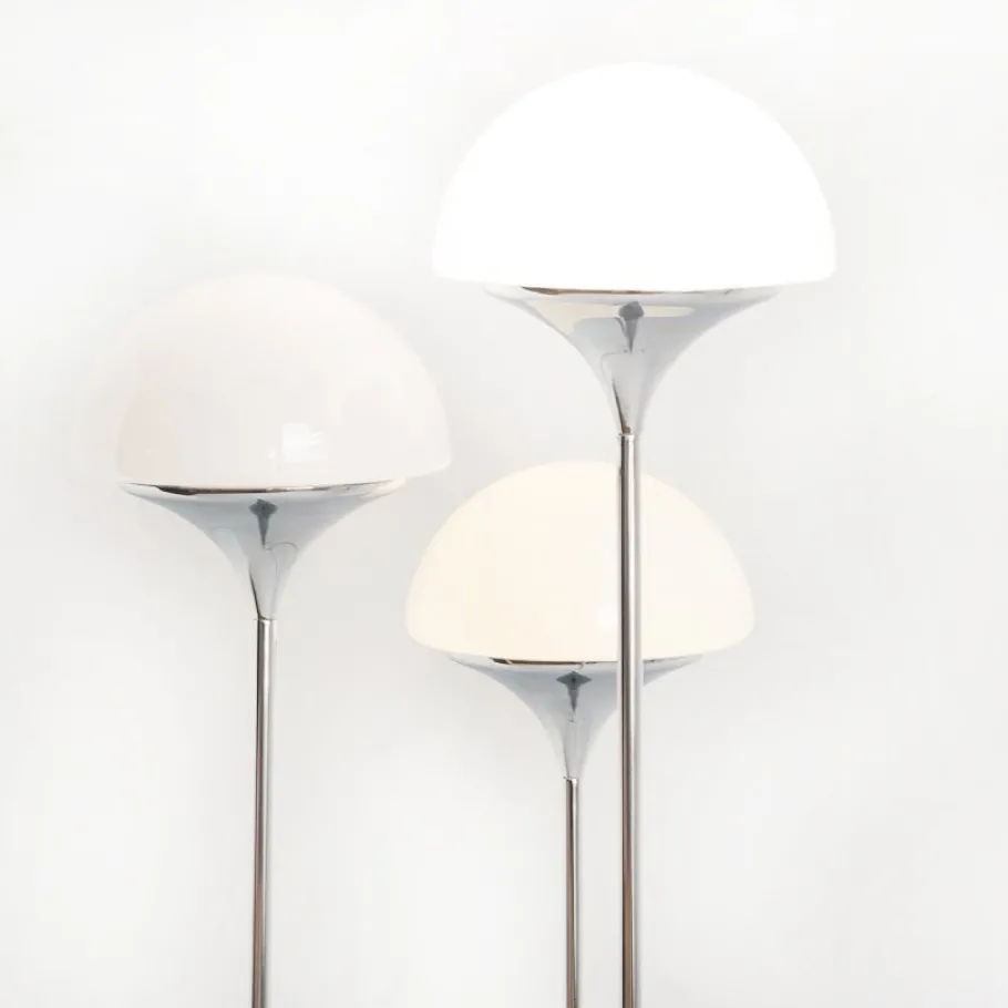 Sale Pamono Vintage Foot Lamp by Leonardo Maroreli for Estiluz, Spain, 1970s