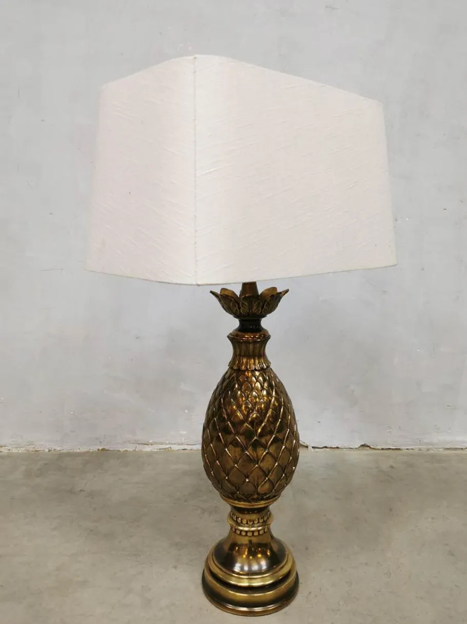 Sale Pamono Vintage French Brass Pineapple Table Lamp