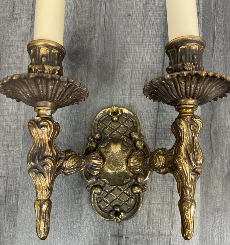Sale Pamono Vintage French Wall Lamps in Brass, Set of 2