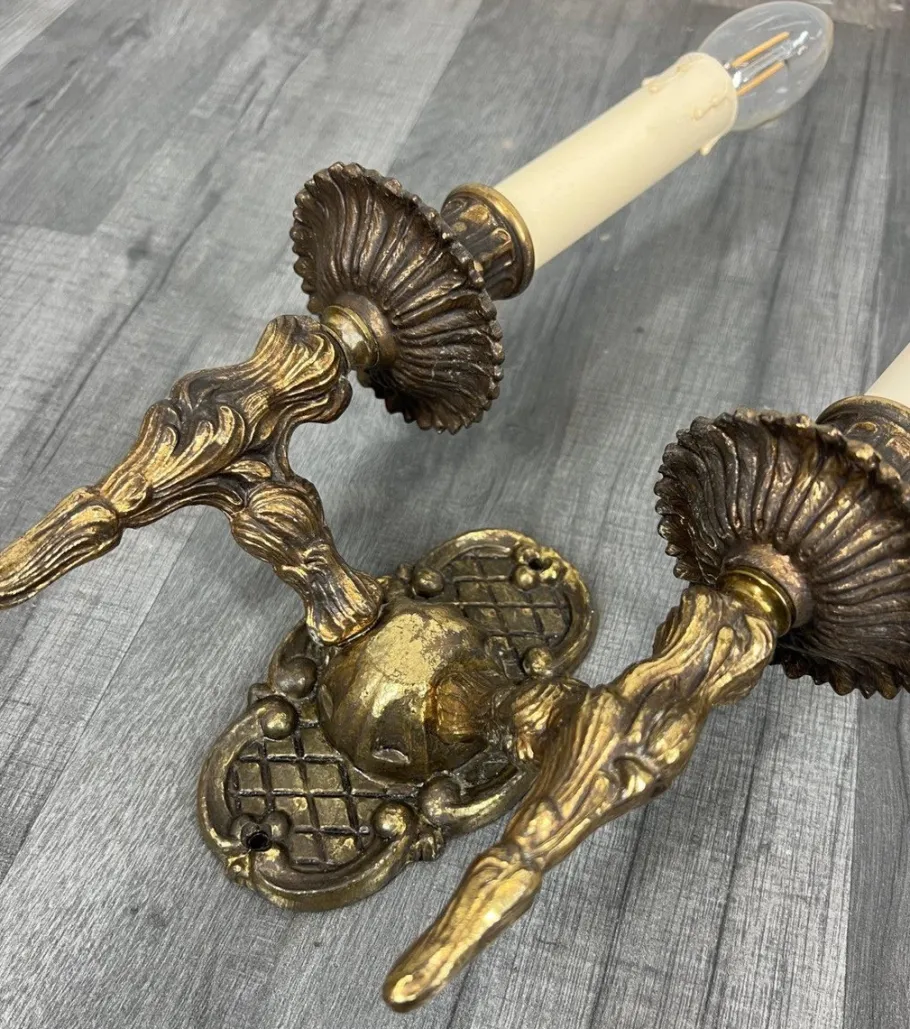 Sale Pamono Vintage French Wall Lamps in Brass, Set of 2