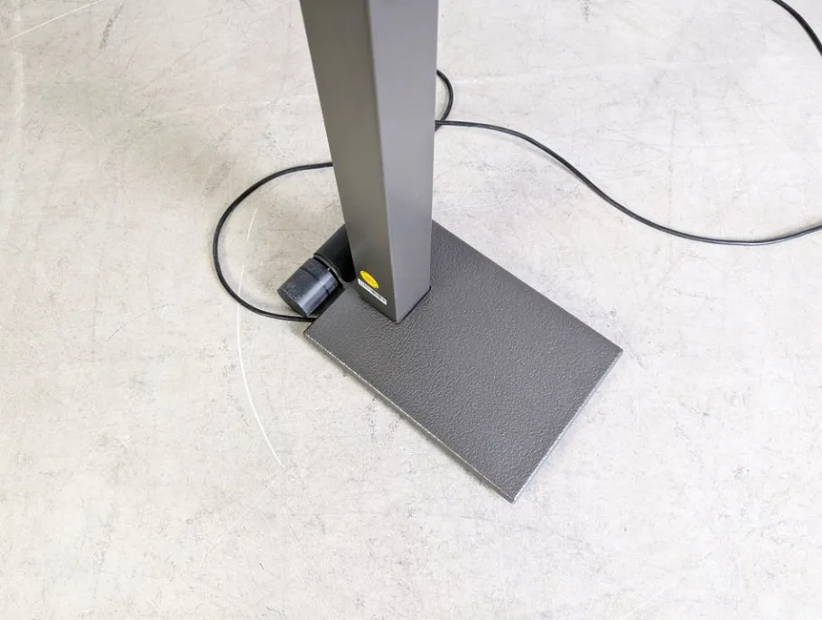 Hot Pamono Vintage ID-S Floor Lamp in Glass by Ettore Sottsass for Staff