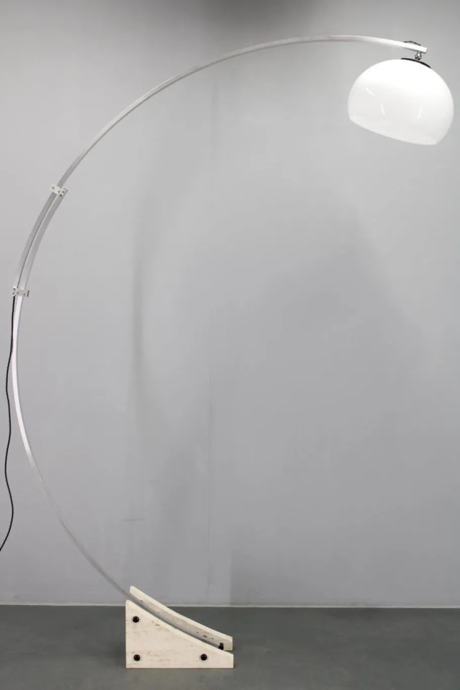 Hot Pamono Vintage Italian Adjustable Floor Lamp by Harvey Guzzini, 1970s