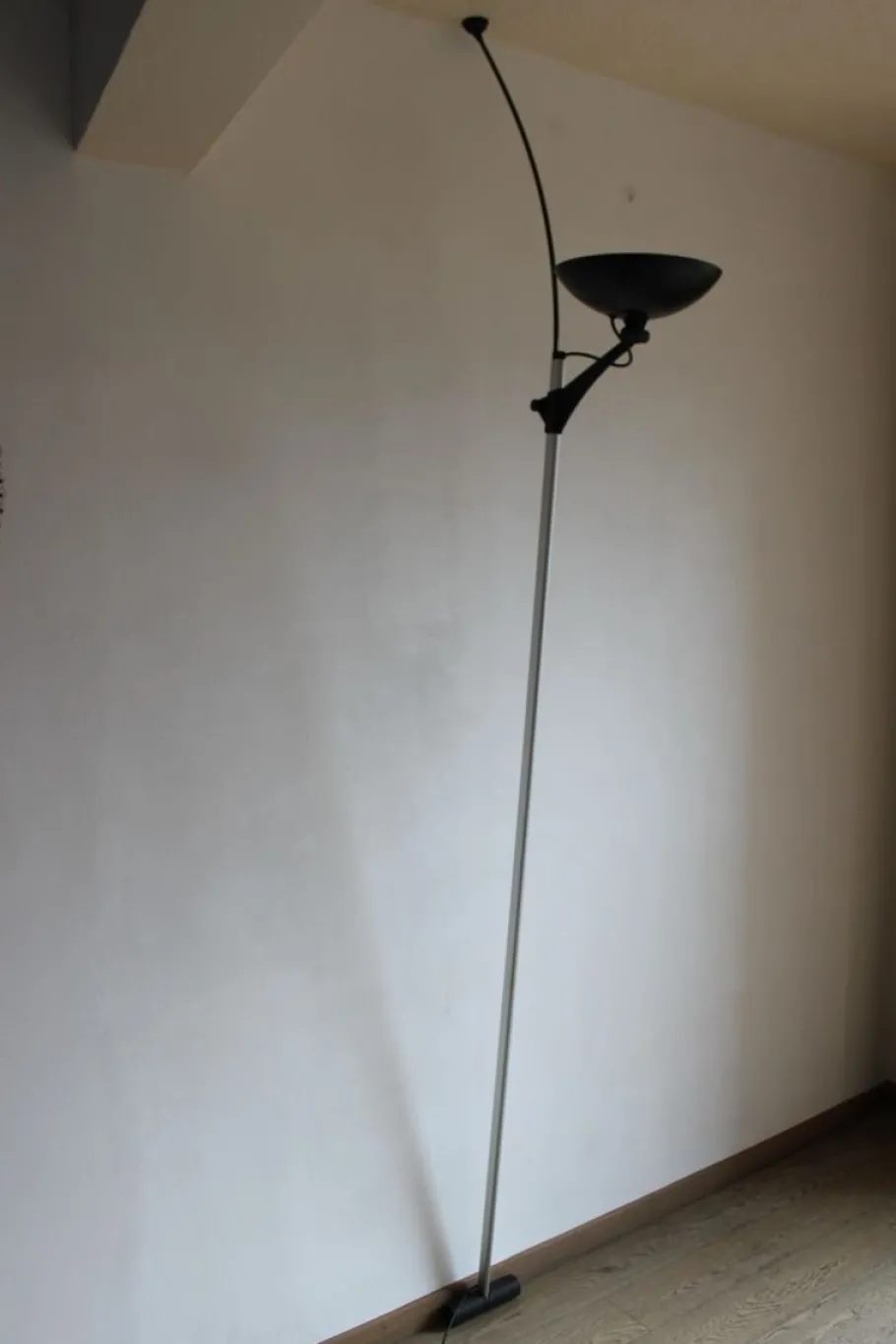 New Pamono Vintage Italian Adjustable Floor to Ceiling Uplighter Lamp by René Kemna for Sirrah Gruppo Iguzzini