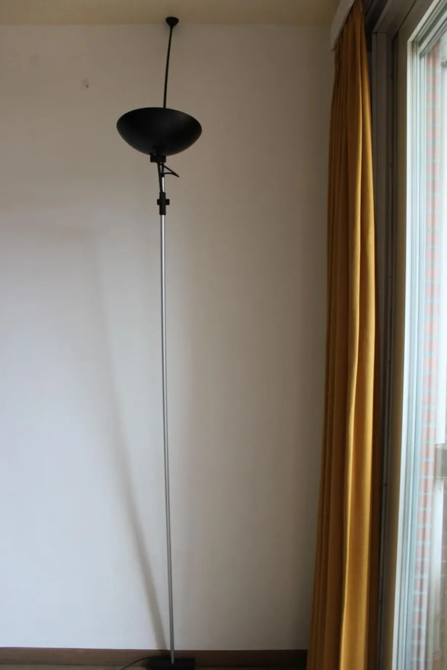 New Pamono Vintage Italian Adjustable Floor to Ceiling Uplighter Lamp by René Kemna for Sirrah Gruppo Iguzzini