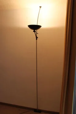 New Pamono Vintage Italian Adjustable Floor to Ceiling Uplighter Lamp by René Kemna for Sirrah Gruppo Iguzzini