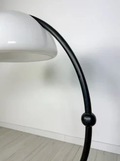 Pamono Vintage Italian Black Serpente Floor Lamp by Elio Martinelli for Martinelli Luce, 1960s
