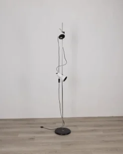 Sale Pamono Vintage Italian Floor Lamp in White Metal, 1970s