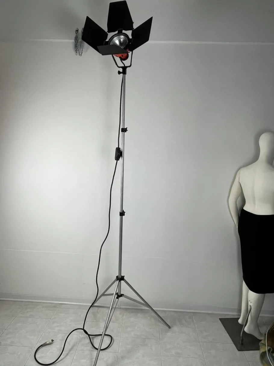 Hot Pamono Vintage Italian Lamp in Glossy Aluminum, 1980s