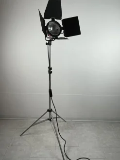 Hot Pamono Vintage Italian Lamp in Glossy Aluminum, 1980s