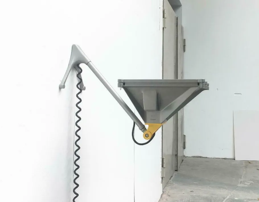 Sale Pamono Vintage Italian Lingotto Wall Lamp by Renzo Piano for Iguzzini