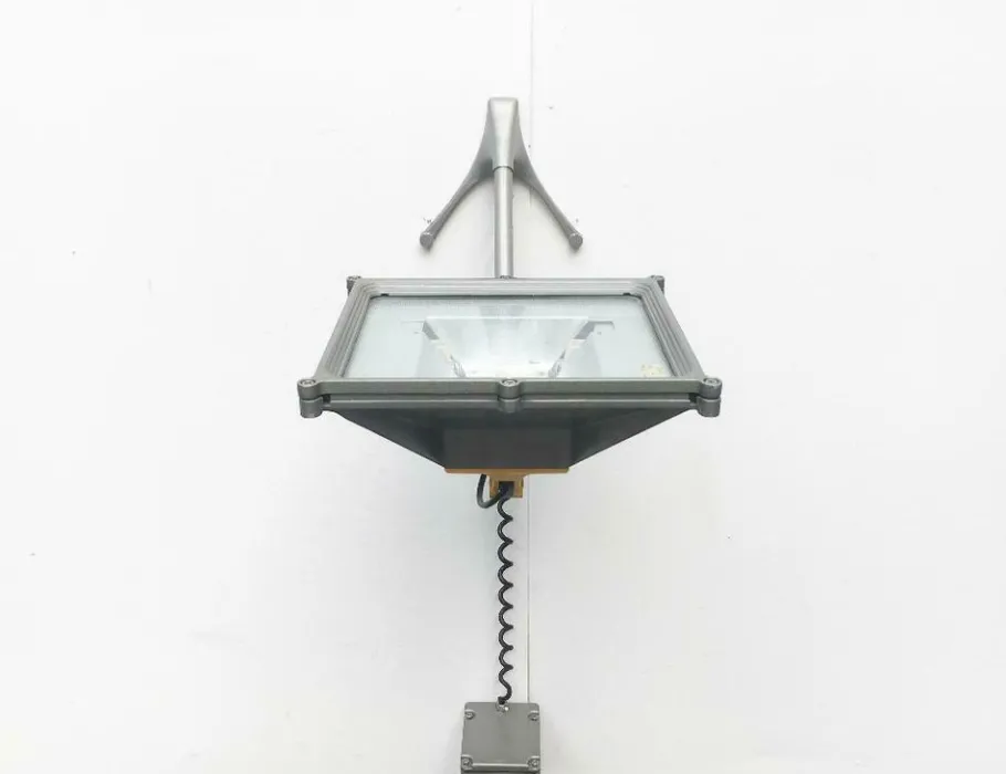 Sale Pamono Vintage Italian Lingotto Wall Lamp by Renzo Piano for Iguzzini