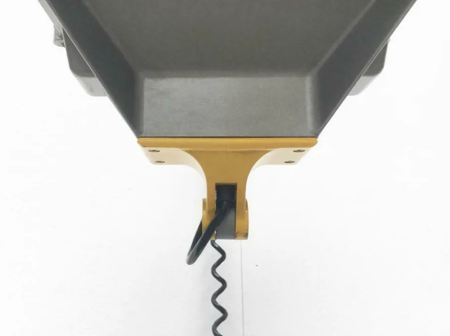 Sale Pamono Vintage Italian Lingotto Wall Lamp by Renzo Piano for Iguzzini