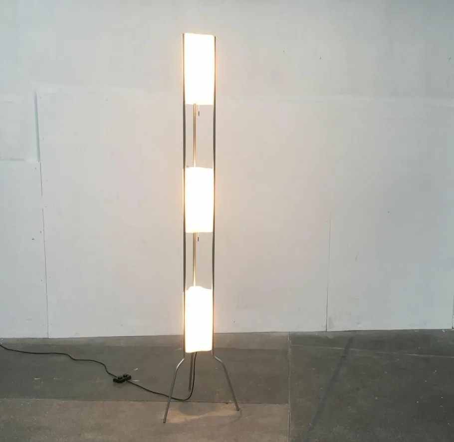 Clearance Pamono Vintage Italian Totem Terra Floor Lamp by Valerio Bottini for Foscarini
