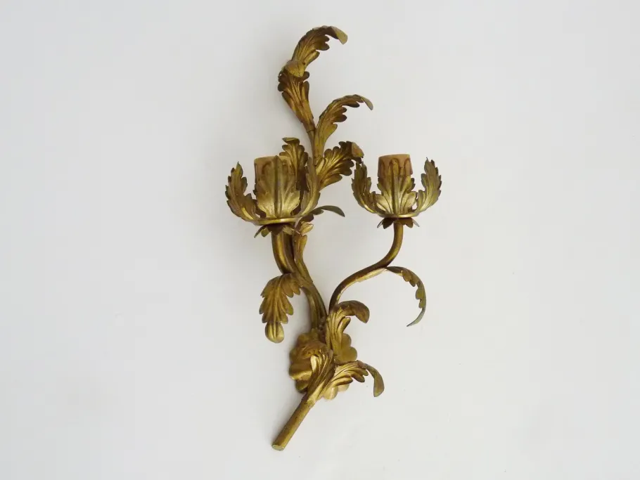 Sale Pamono Vintage Italian Wall Light in Gilded Wood, 1970s