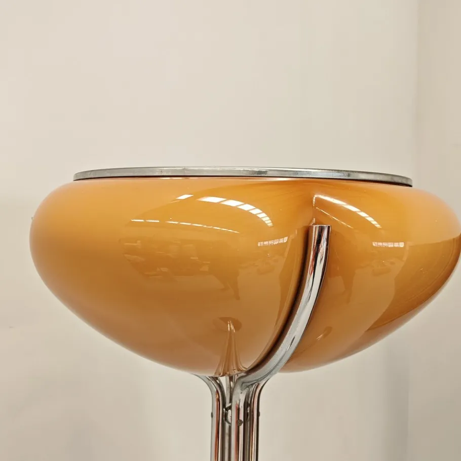 Sale Pamono Vintage Space Age Floor Lamp by Gae Aulenti for Guzzini, 1970s