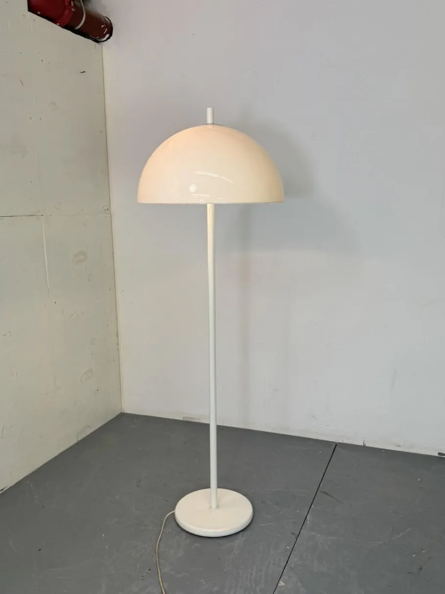 Best Pamono Vintage Space Age Modernist White Mushroom Shape Floor Lamp from Dijkstra Lampen, 1970s