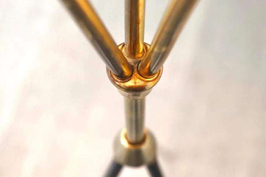 Outlet Pamono Vintage Tripod Floor Lamp in Brass & Plisse, 1950s