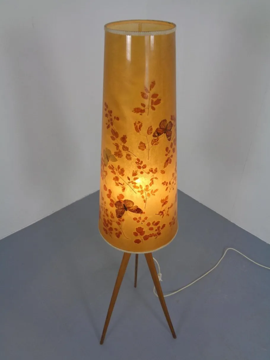 Sale Pamono Vintage Tripod Floor Lamp, 1960s