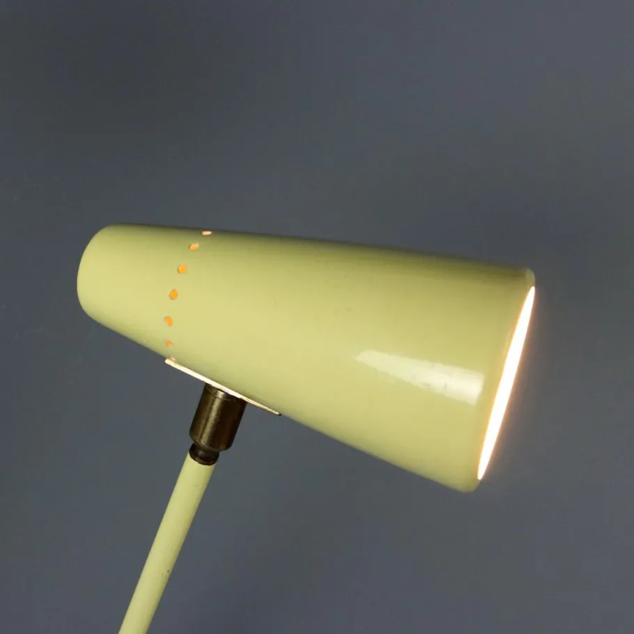 Sale Pamono Vintage Wall Lamps in Lacquered Metal from Stilnovo, 1950s, Set of 2