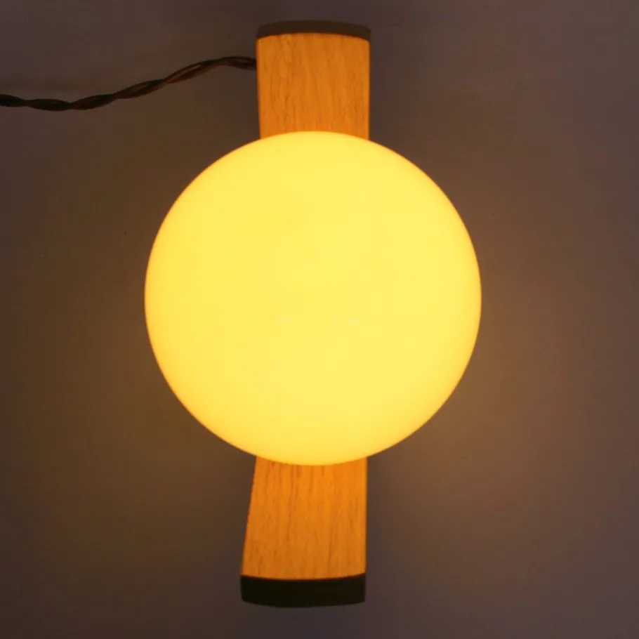 Sale Pamono Vintage Wall Light in Wood and Green Glass, 1960s