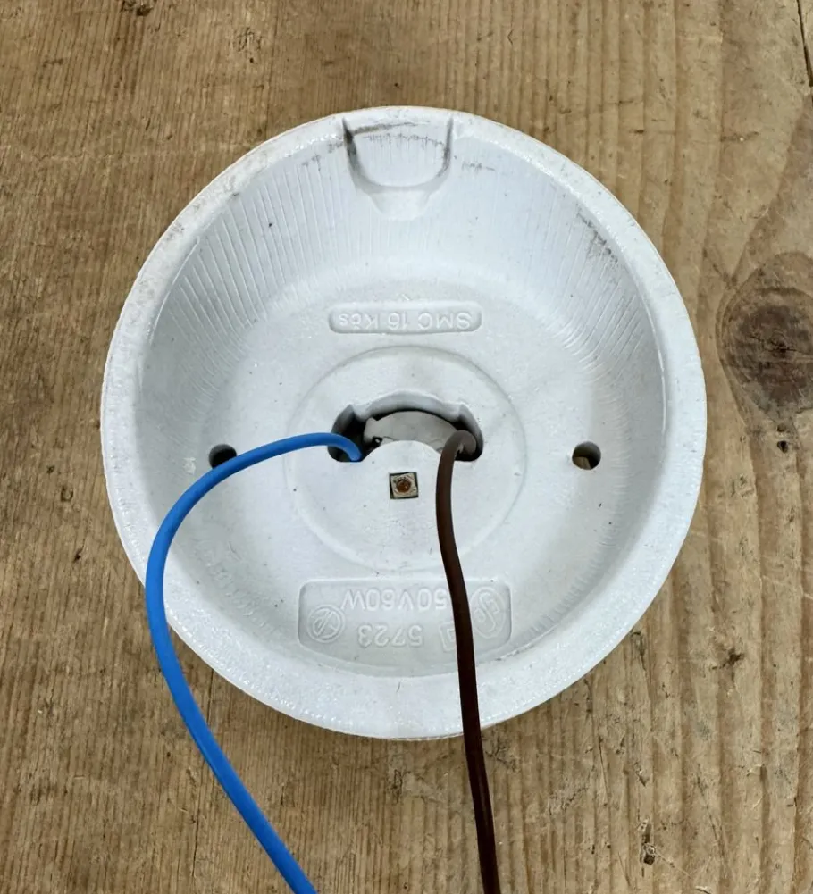 Sale Pamono Vintage White Porcelain Wall Light, 1970s