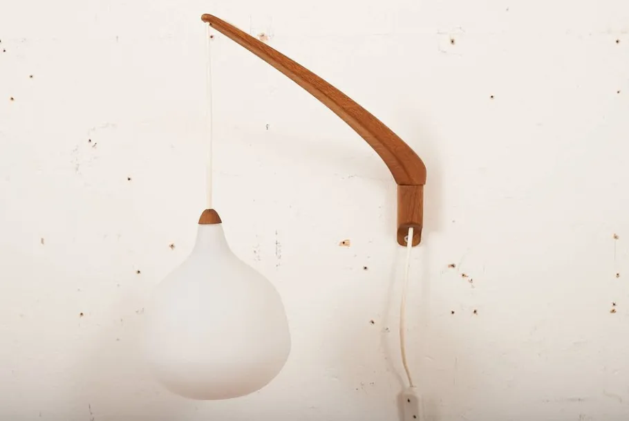 Sale Pamono Wall Arm Lamp in Teak Wood & Opal Glass by Uno & Östen Kristiansson for Luxus, 1957