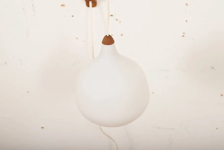 Sale Pamono Wall Arm Lamp in Teak Wood & Opal Glass by Uno & Östen Kristiansson for Luxus, 1957