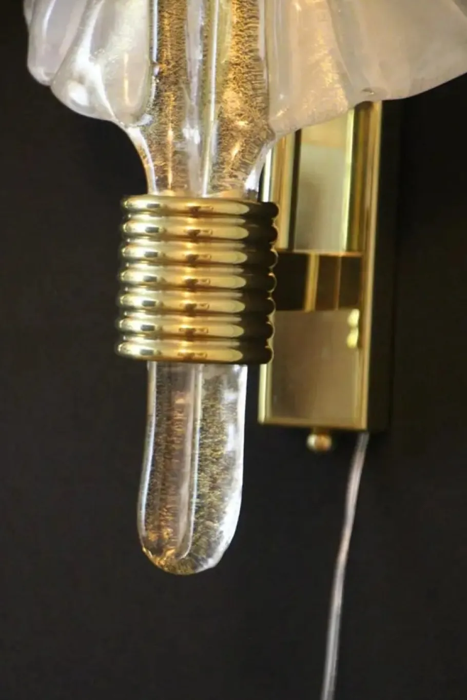 Sale Pamono White and Gold Murano Glass Wall Lights in the Shape of Leaves, Set of 2