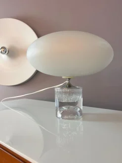Sale Pamono White Glass Table Lamp by Daum Nancy