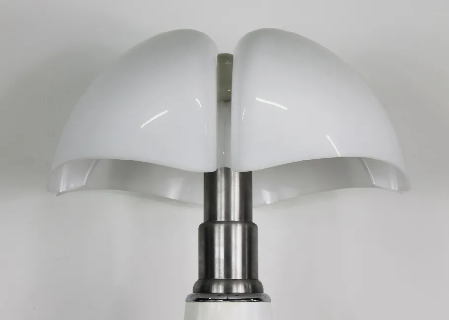 Best Pamono White Pipistrello Table or Floor Lamp by Gae Aulenti for Martinelli Luce, 1965
