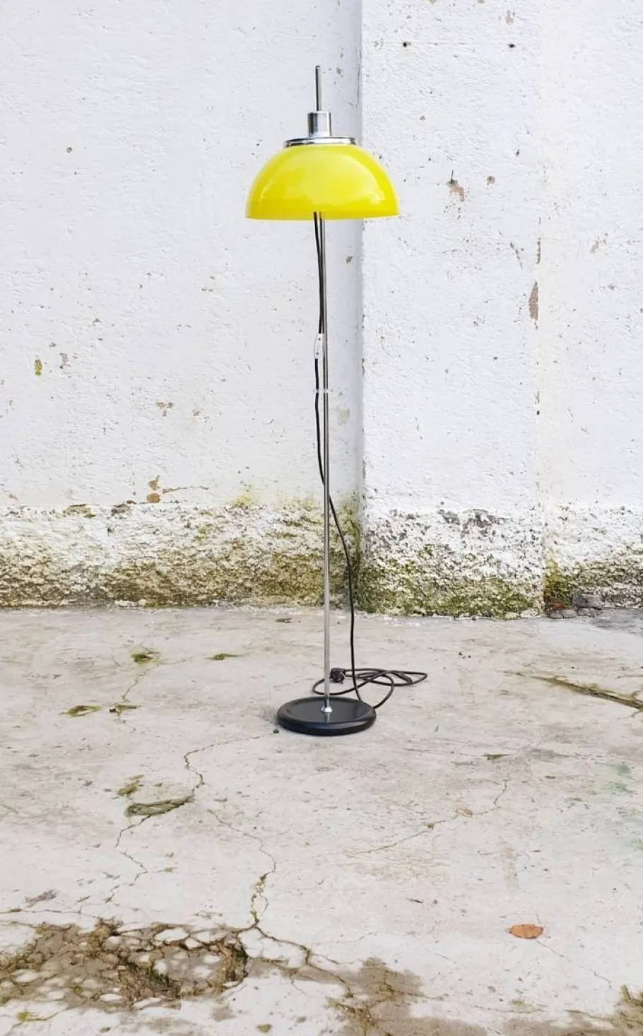Best Pamono Yellow Model Faro Floor Lamp by Luigi Massoni for Guzzini, 1971